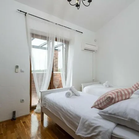 Orlene Comfortable Hotel 4*